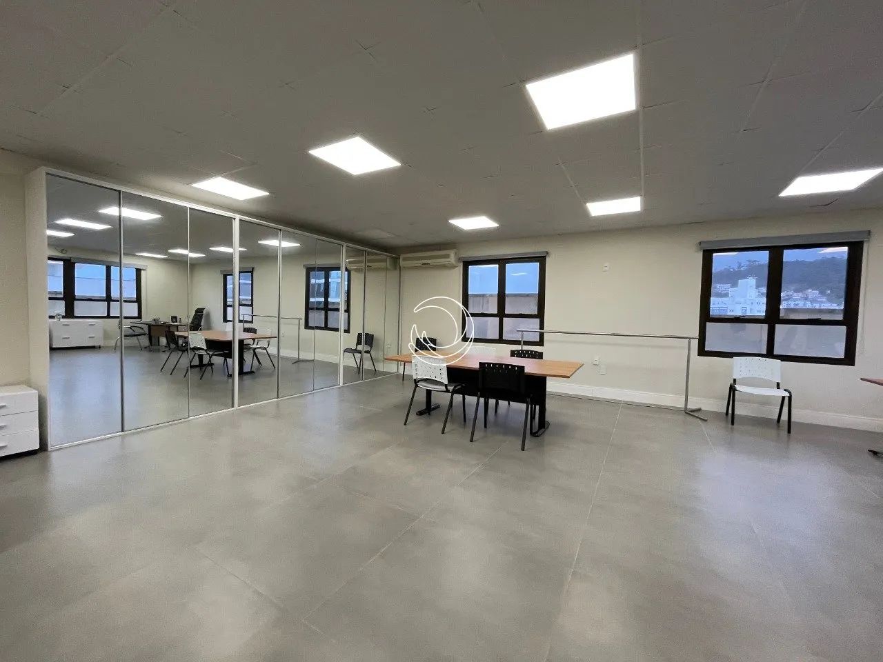 Sala Comercial de 162.9m² no bairro Trindade - Foto 3