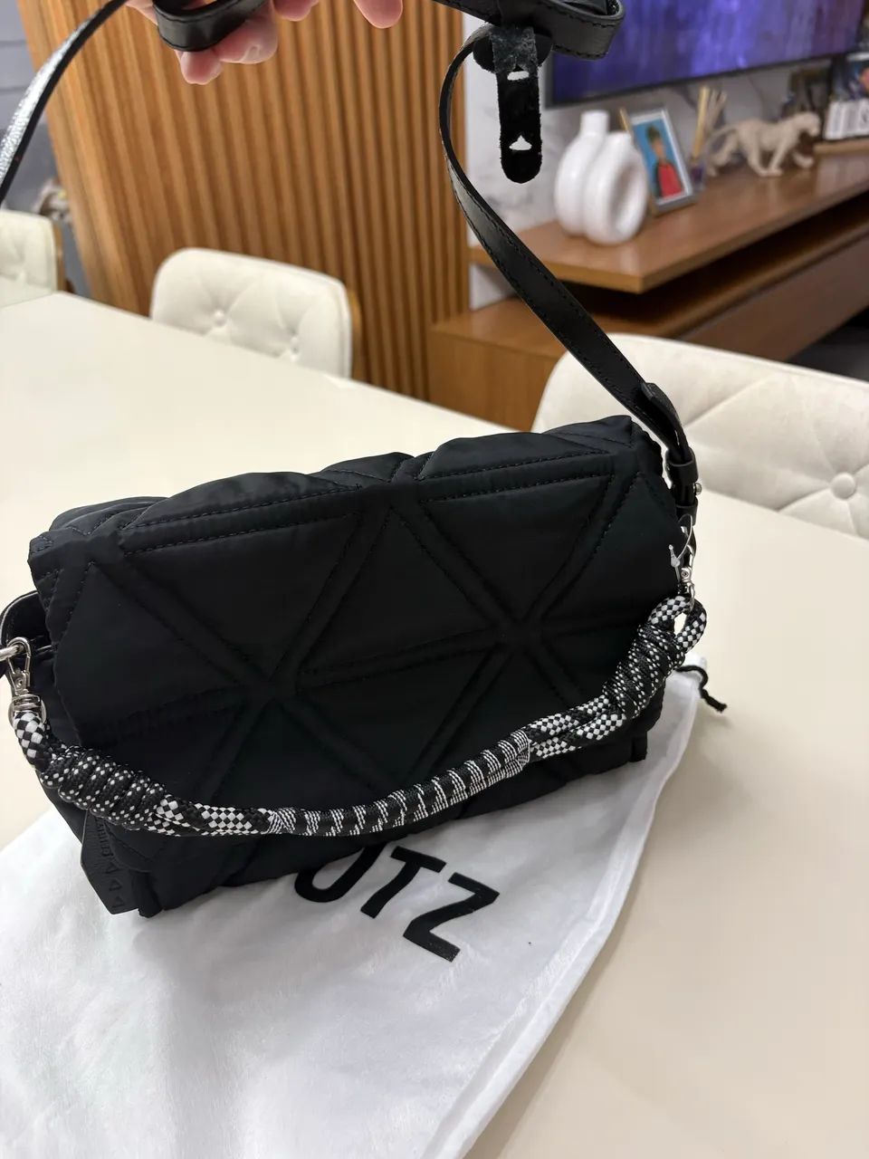 Bolsa Schutz 