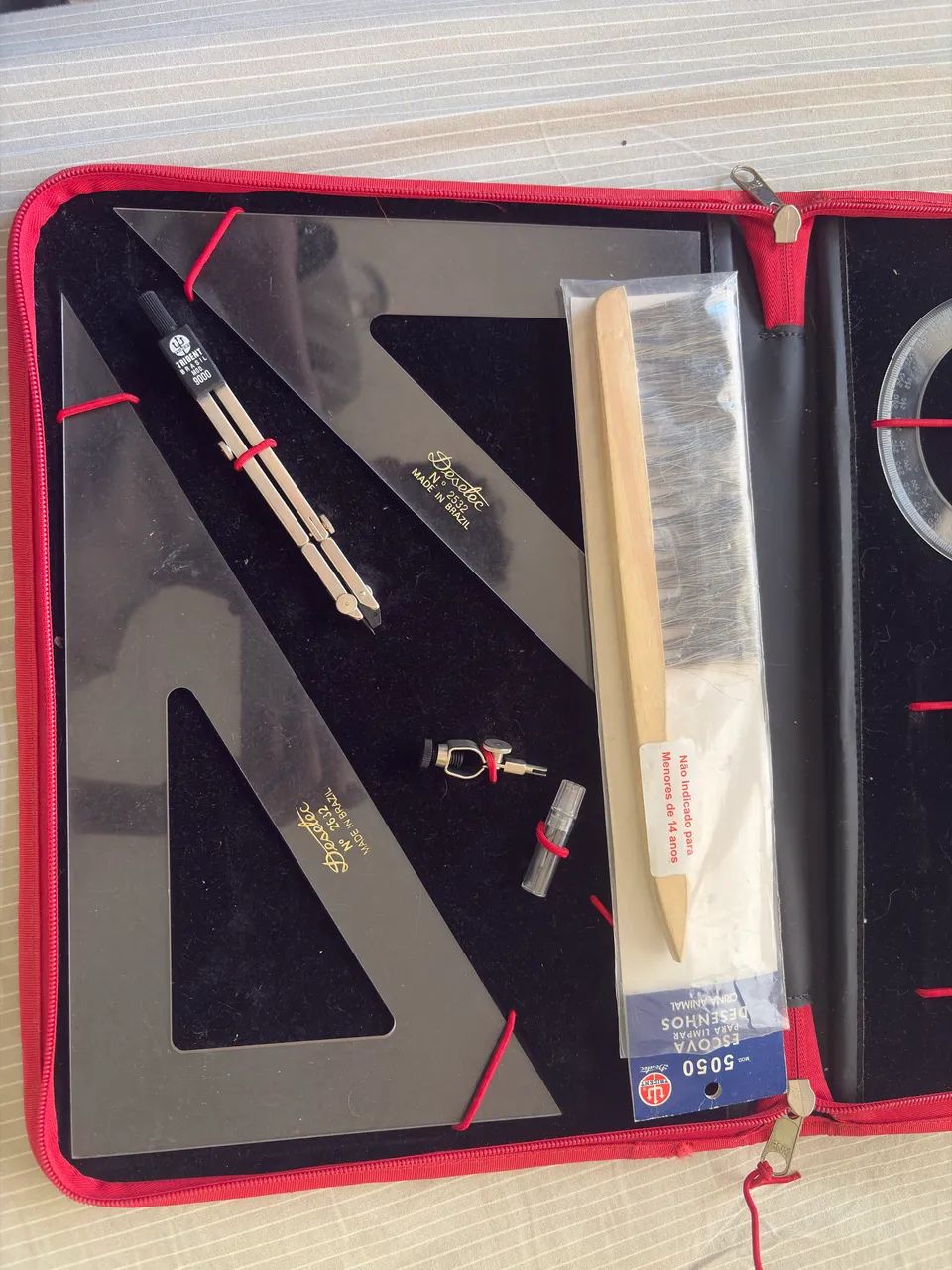 Kit Universitário de Desenho Técnico Trident - Completo com Compasso e Esquadros - Foto 3