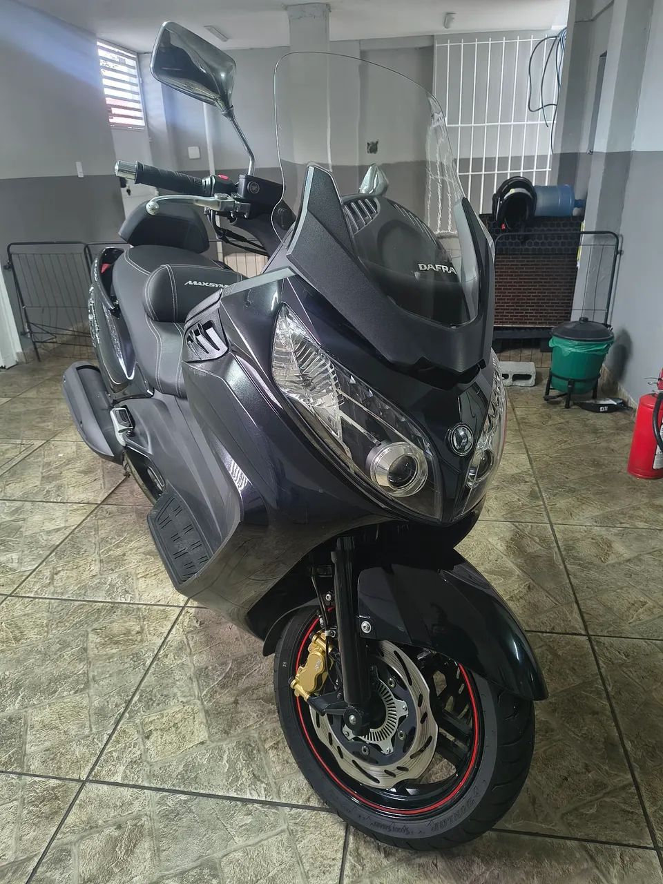 Dafra Maxsym 400i / Estado de Nova / Km original 