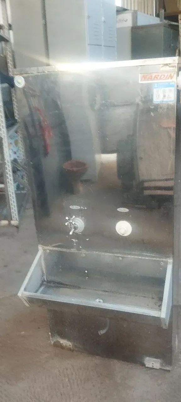 Bebedouro com defeito  - Foto 2