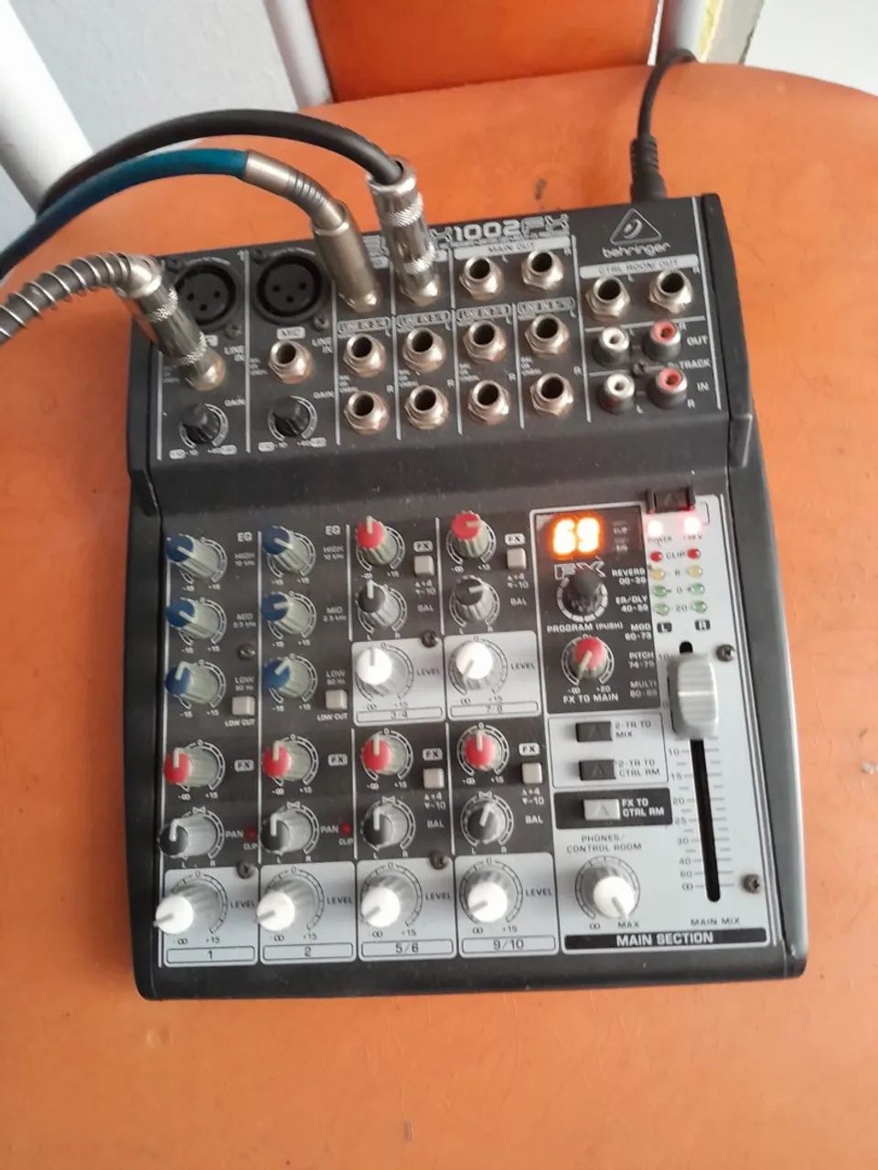 VENDO DUAS CAIXAS ONEL  - Foto 2