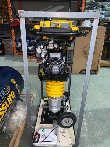 Compactador de Solo Percussão com Motor 4HP 149CC Toyama - Novo - Foto 2