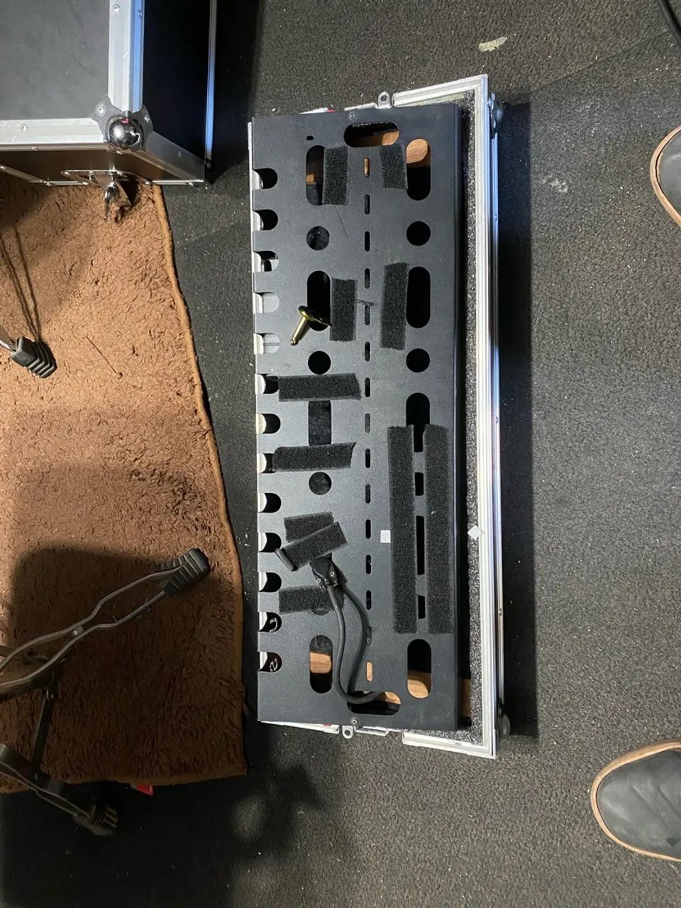 Case + Pedalboard