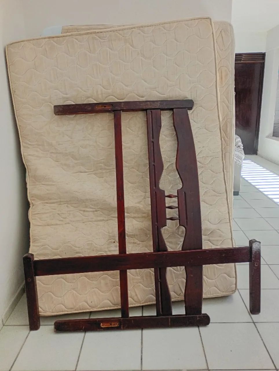 cama de madeira