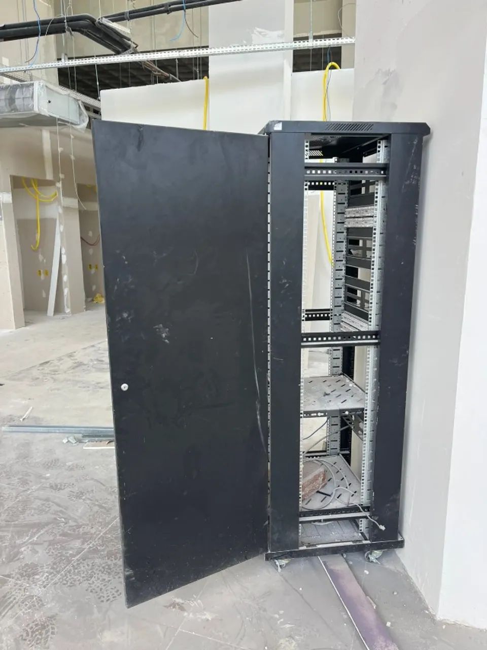 Rack de Rede / Telecom 19? com Patch Panels - Foto 3