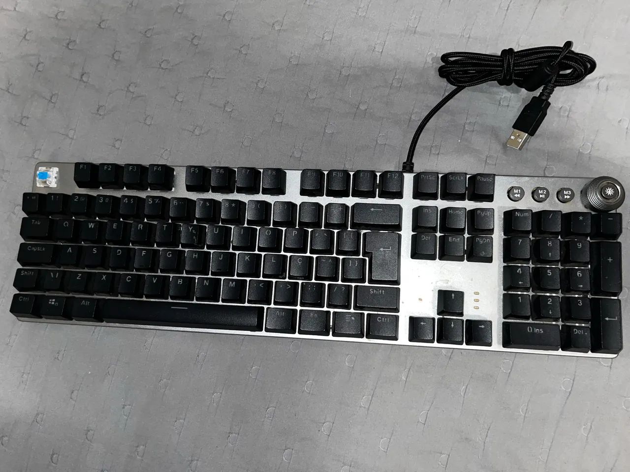 Teclado e mouse gamer