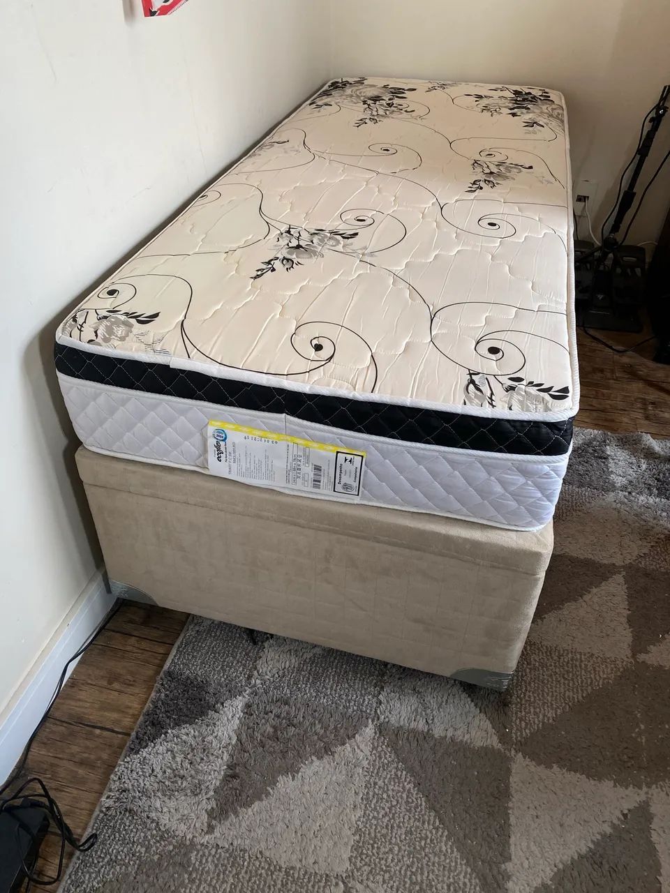 Cama box baú solteiro em suede com colchão  - Foto 3