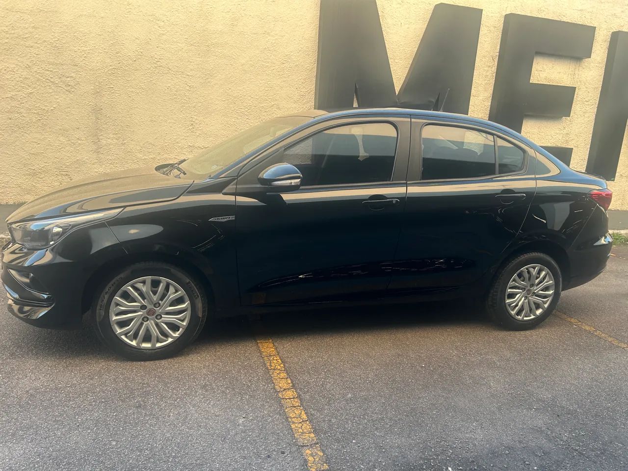 Fiat Cronos Drive 1.8 16V Flex AUT 2019 - Foto 3