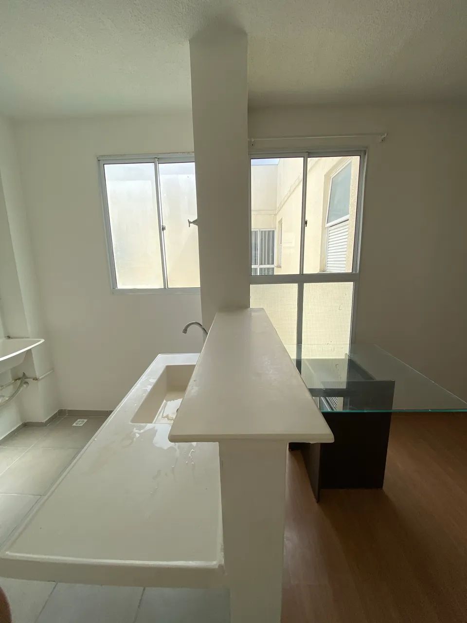 Alugo apartamento no Residencial Marselha