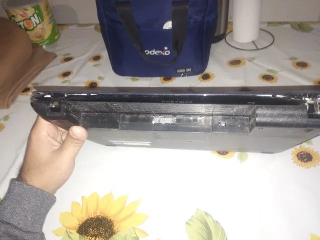 Notebook Samsung 275E - Foto 3