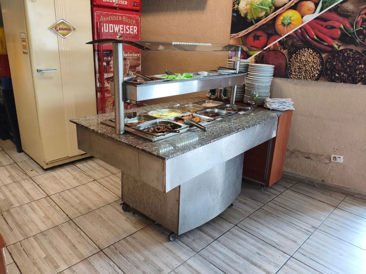 Vende-se Buffet Quente e Frio - Foto 2