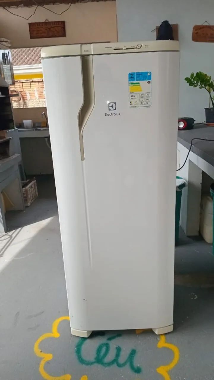Vendo geladeira * - Foto 3