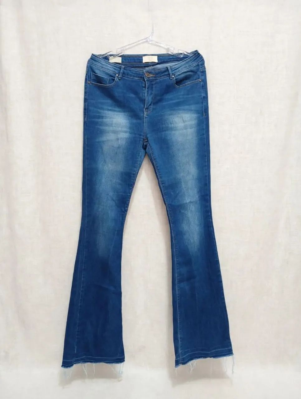Calça jeans Flare Zara nova
