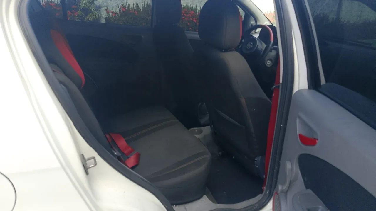 Fiat Palio Sporting 1.6 Flex 16V 5P 2015 - Foto 4