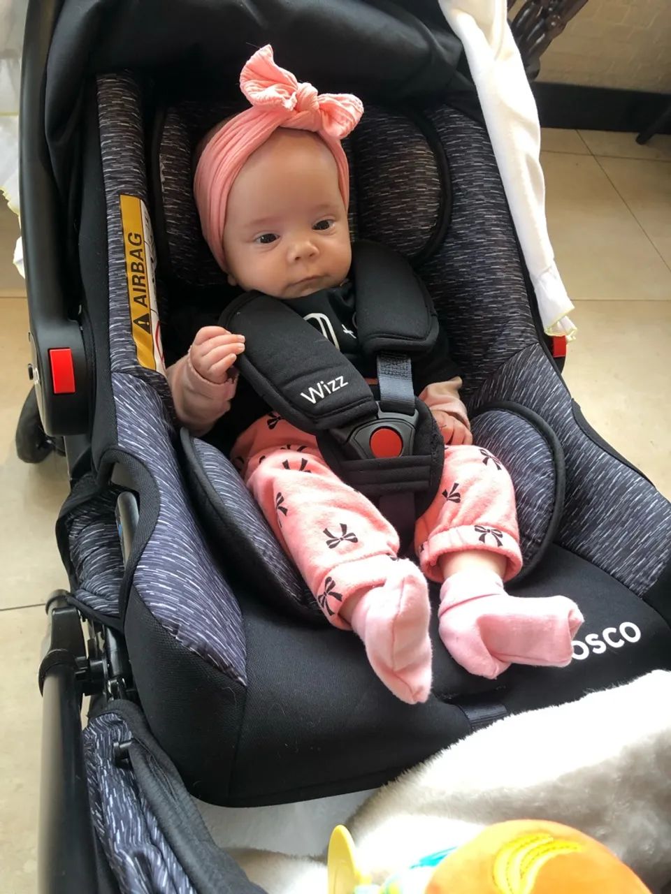 Carrinho de bebê completo com bebê conforto - Foto 4
