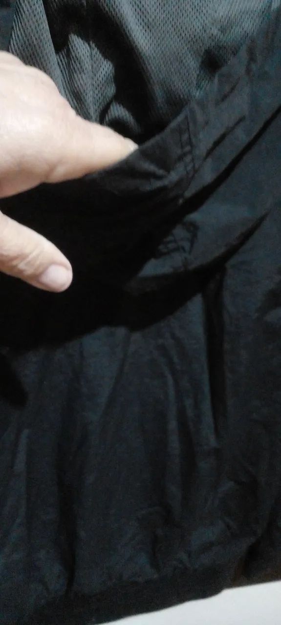 Blusa corta vento semi nova - Foto 4