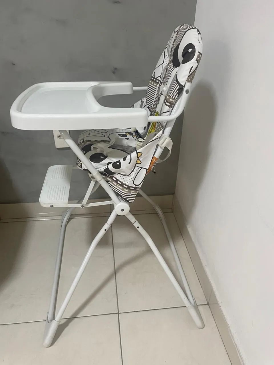 Bebê conforto e cadeirinha alimentação 