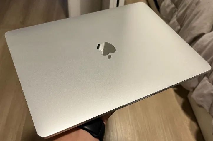MacBook Pro 13