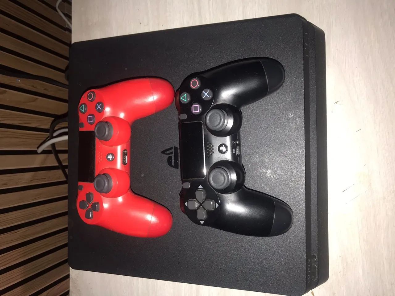 Ps4 slim 1TB - Foto 3