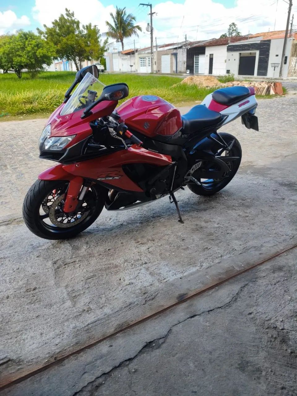 Suzuki gsxr 750 ano 2011 - Foto 2