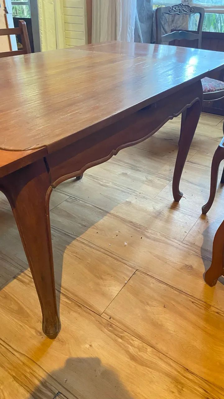 Mesa extensível de imbuia maciça com 4 cadeiras  - Foto 3