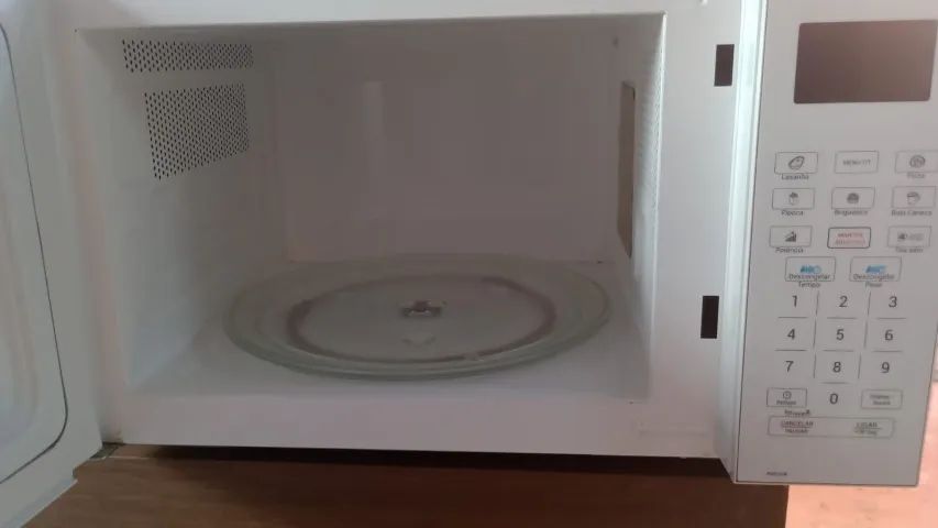 microondas novo 30 litros  - Foto 3
