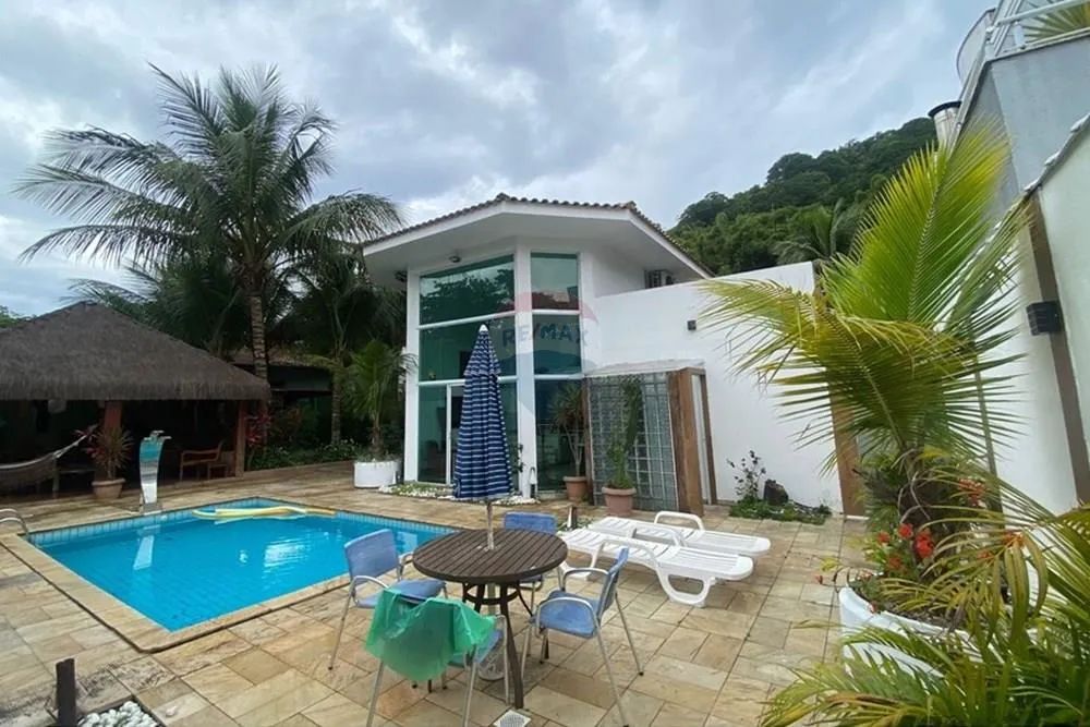 Casa a Venda no Tombo