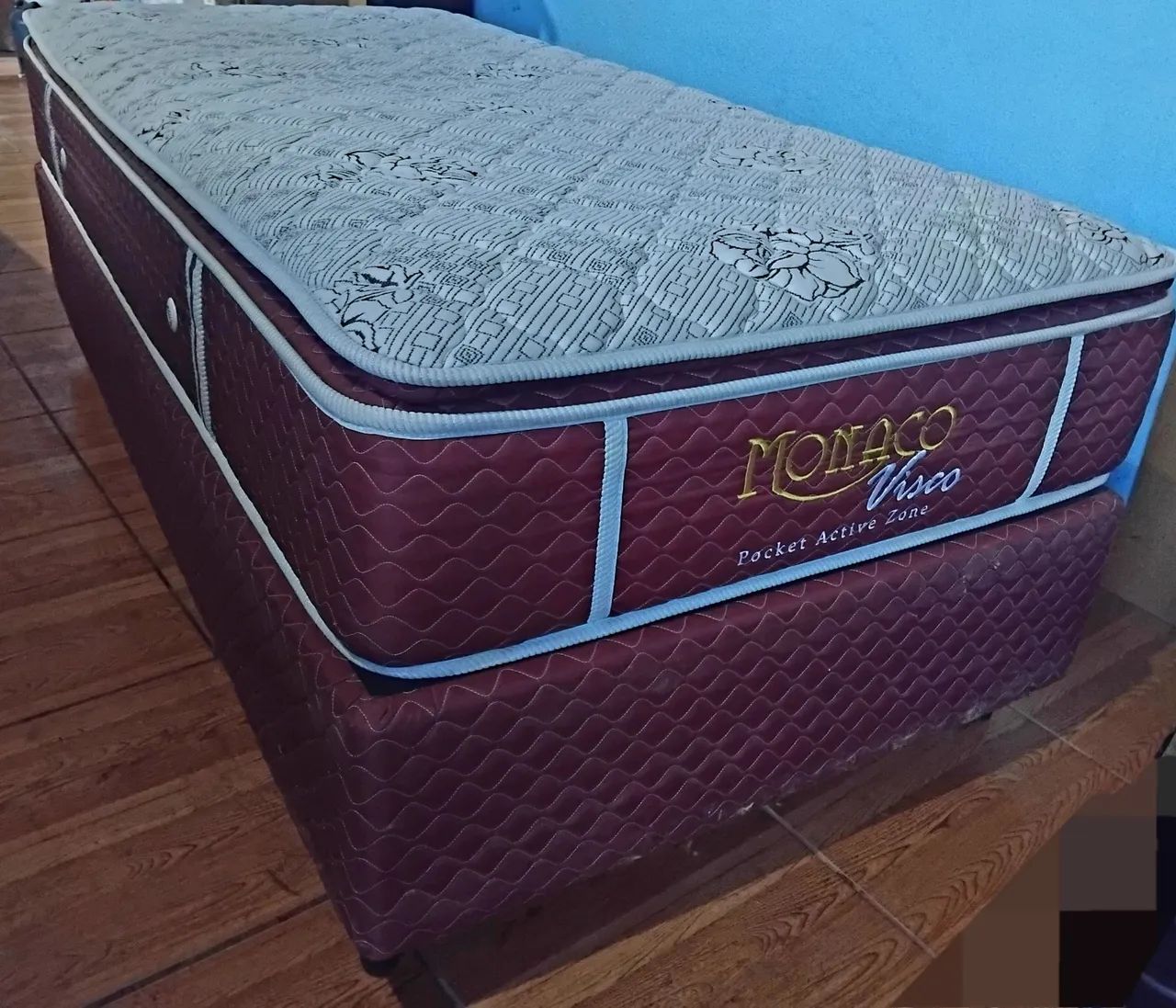 Cama box solteirão com colchão em mola em sacada  - Foto 2