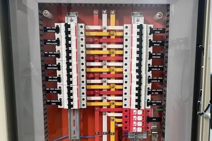 Eletricista e encanador emergência água e luz 24h! - Foto 3