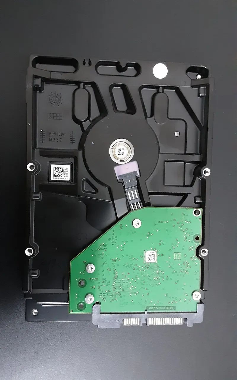 HD SEAGATE BARRACUDA DE 1 TB - Foto 4