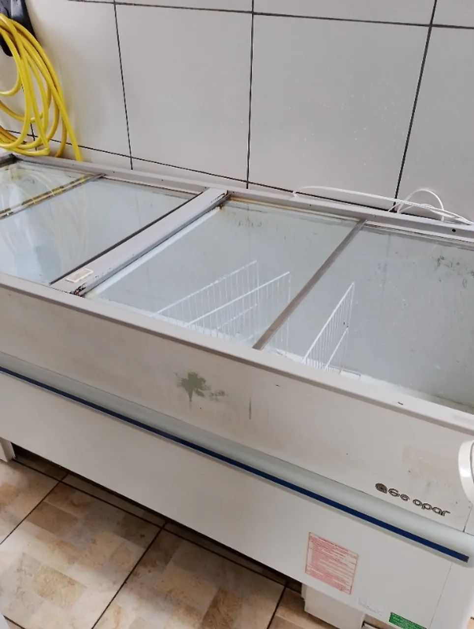 Vende se uma ilha gelopar 