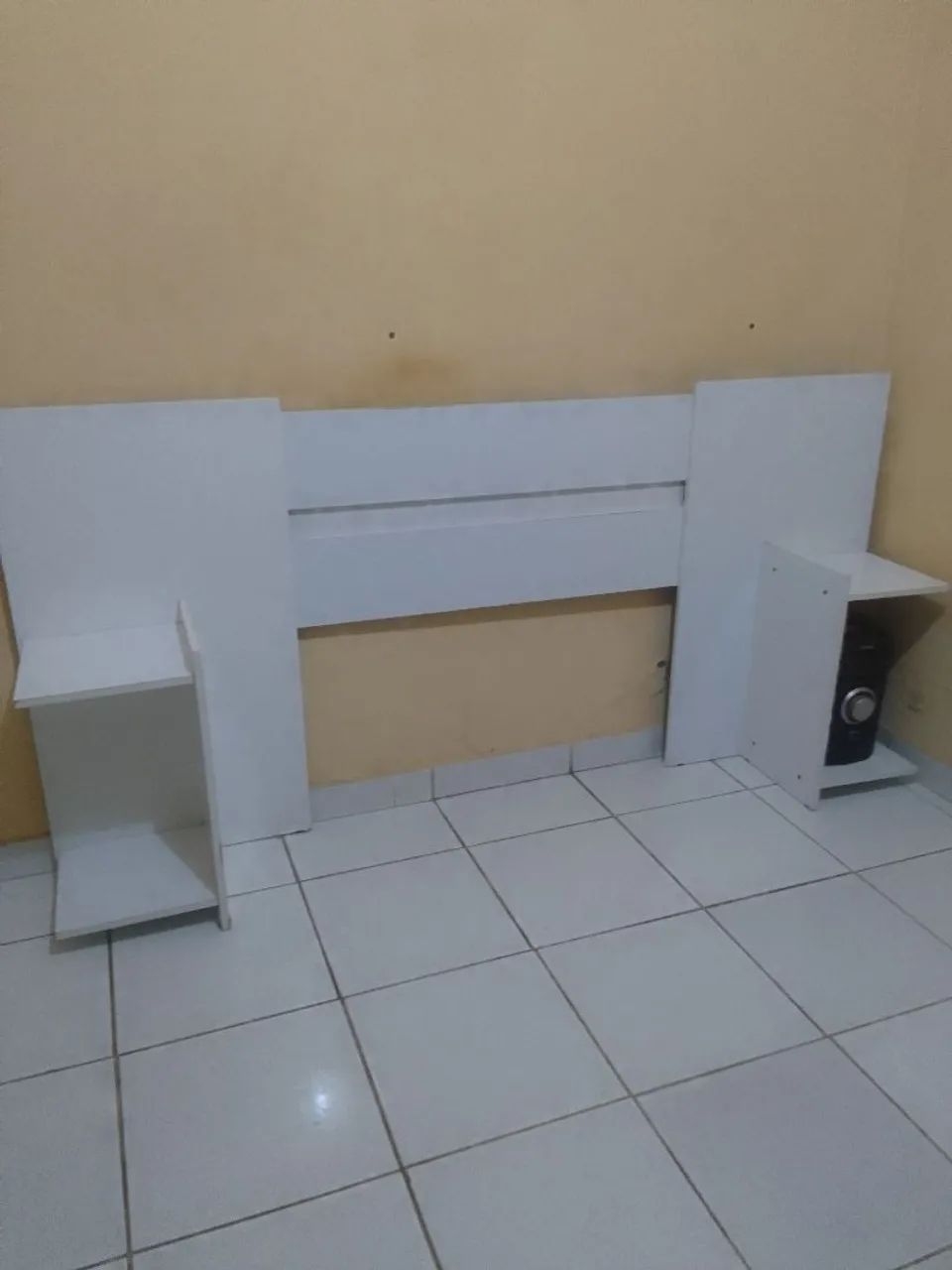 Vendo . Para cabeceira de cama *