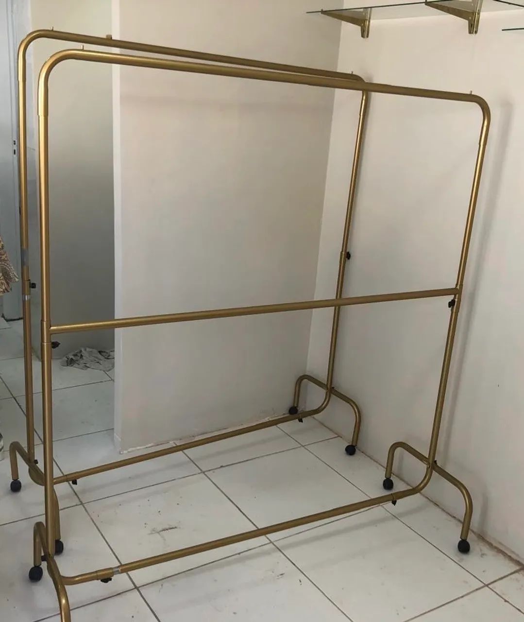 Arara de roupa pra loja 