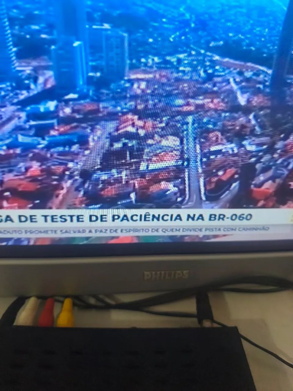 Tv Philips 14' com conversor e antena digital  - Foto 5