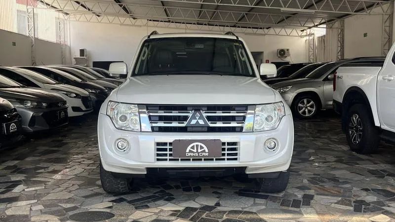 Mitsubishi Pajero 2014
