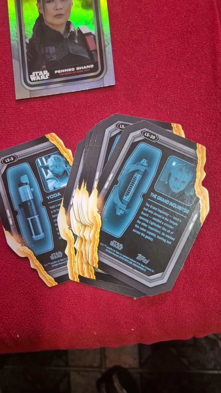 Star Wars Flagship 2023 - lote com 12 cards lightsaber - Foto 5