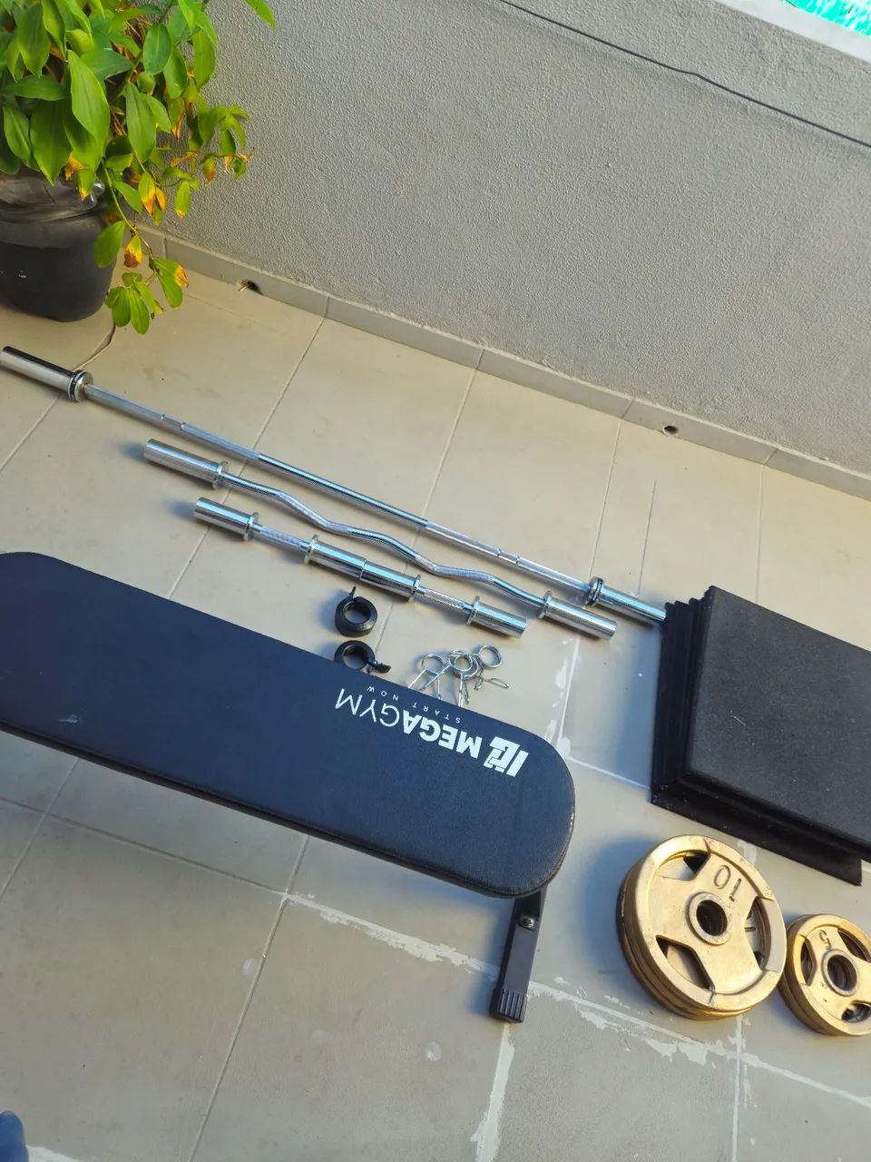 Equipamentos de academia com anilhas - Foto 2