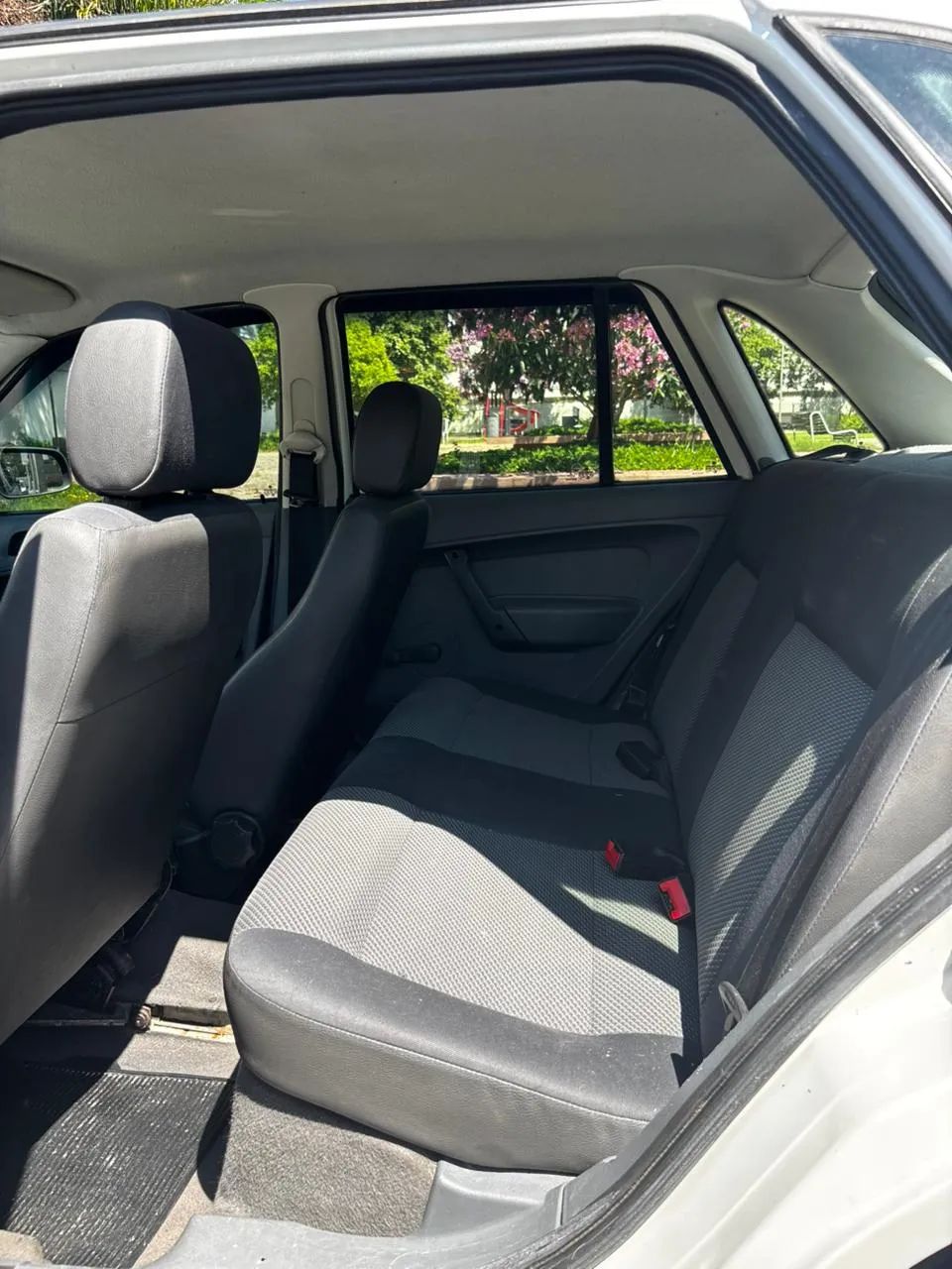Volkswagen Gol 1.0 8V MI Total Flex Mec. 2013 - Foto 5