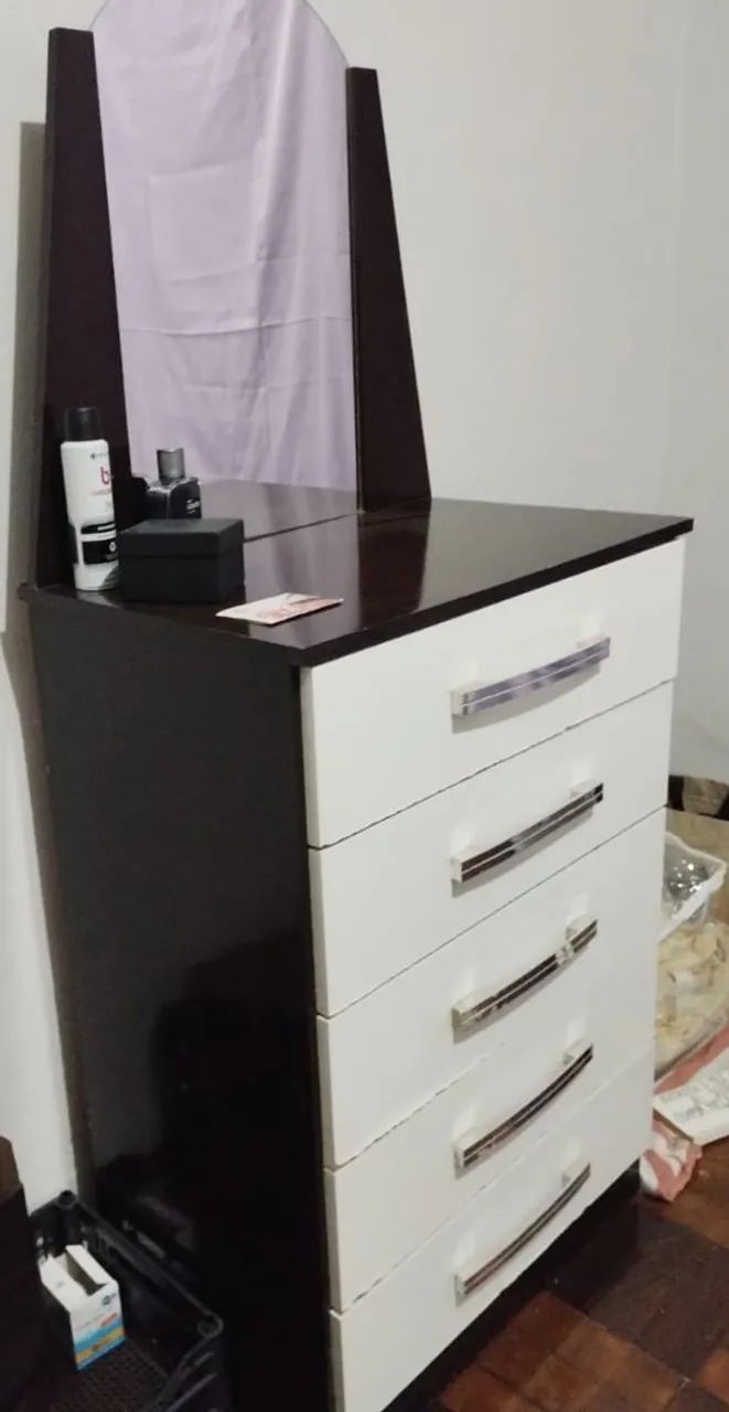 Cômoda com espelho linda  - Foto 3