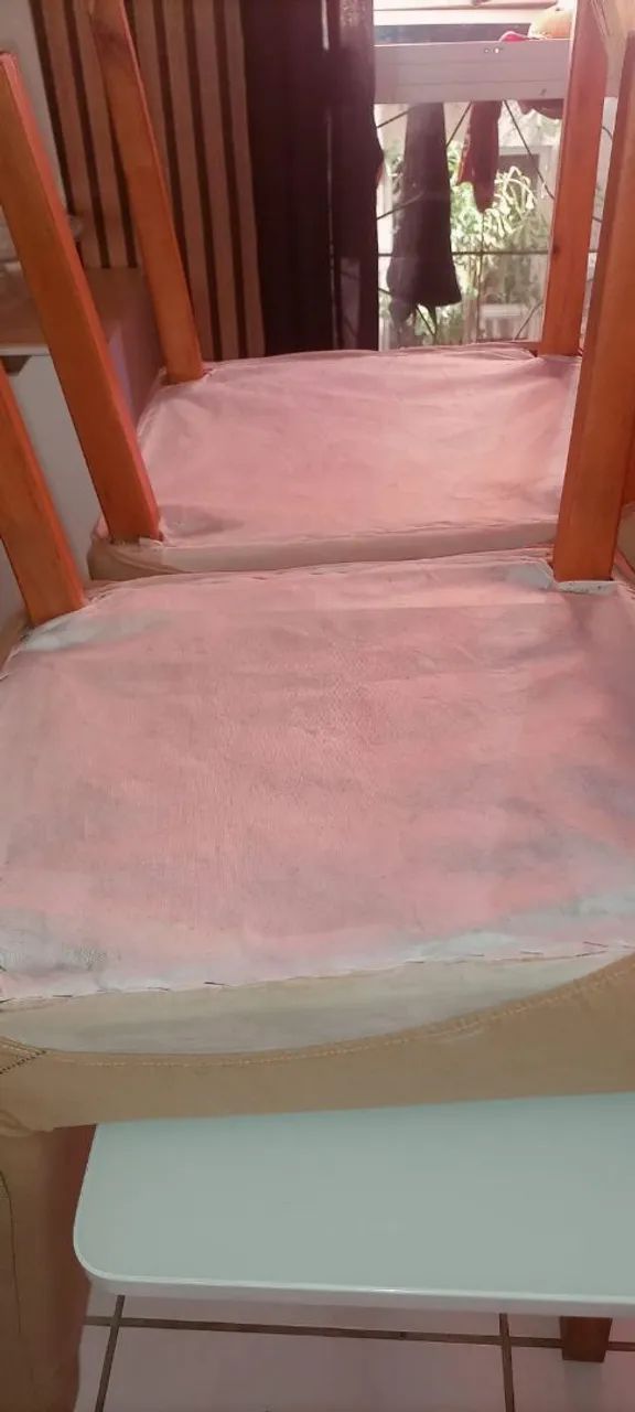 Vendo conjunto de cadeira todo estofado tecido veludo  - Foto 2