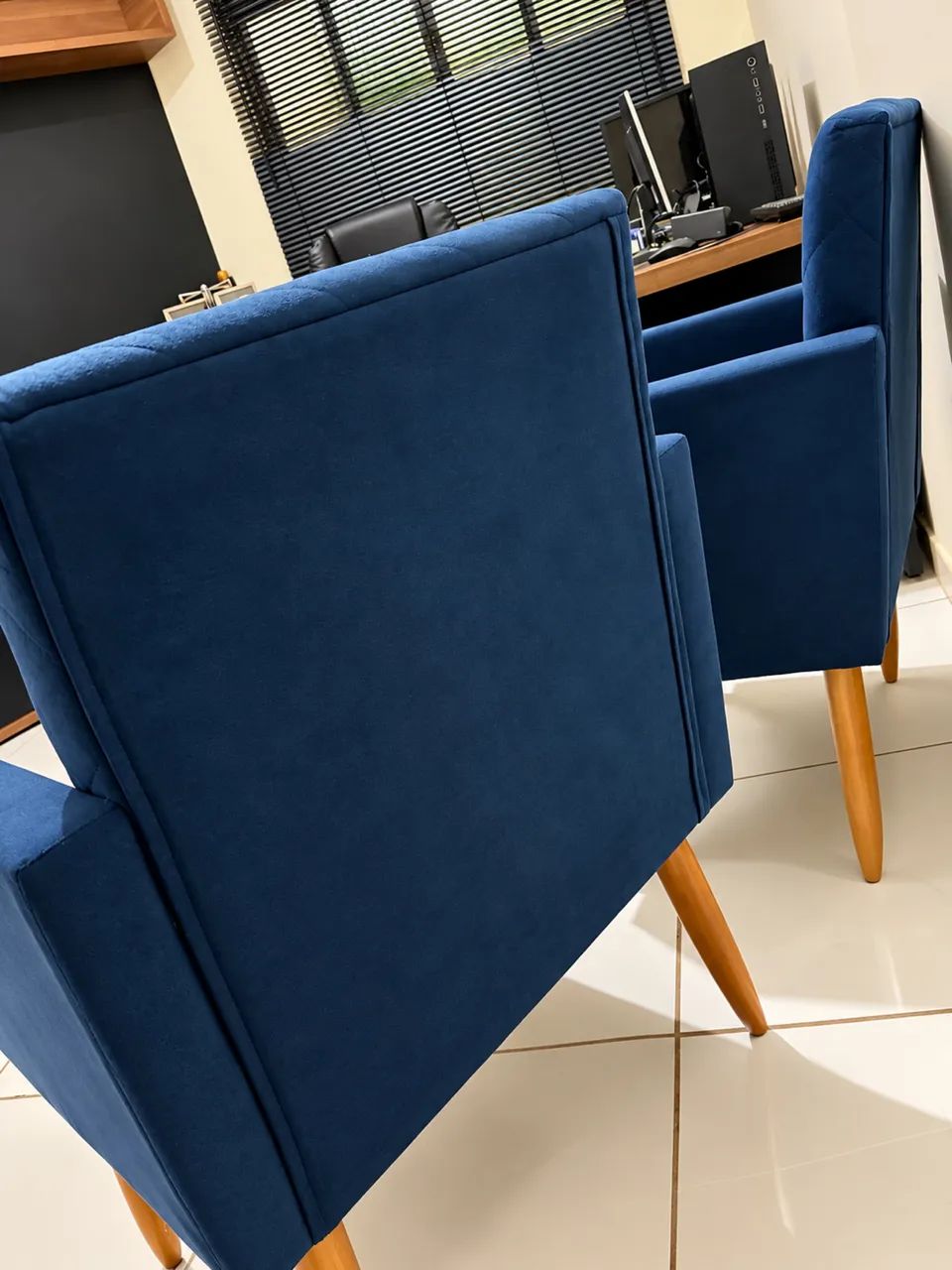 Poltronas decorativas azul-marinho - Foto 3
