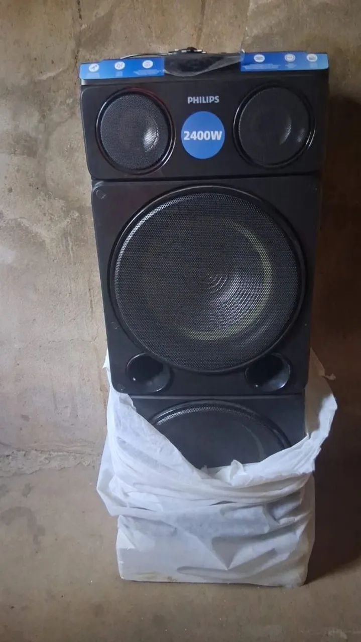 Caixa de som Philips  Profissional  2400 watts