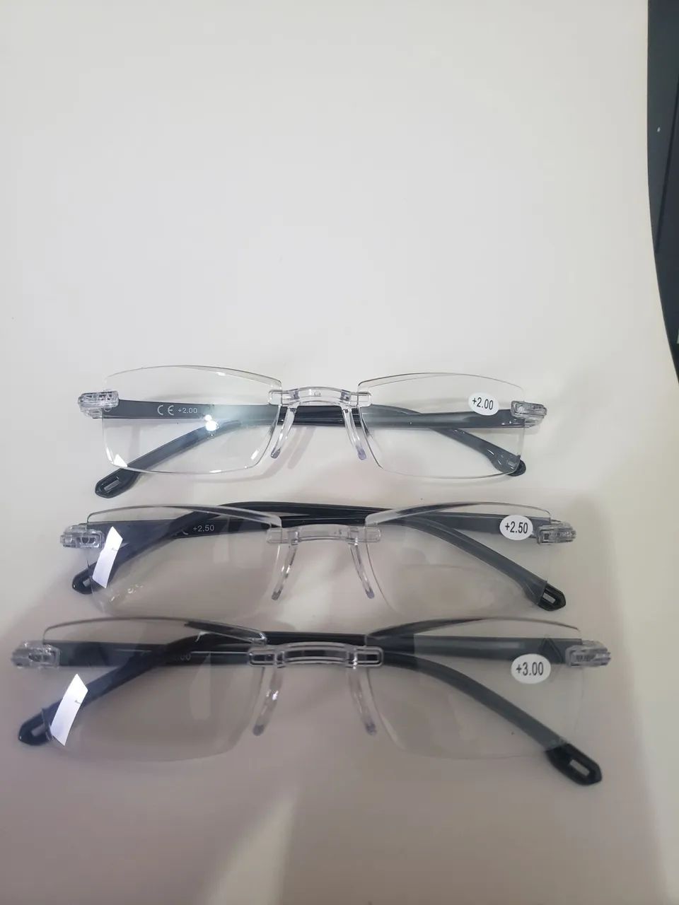10 Oculos para Leitura Lupa 1,5 , 2,0 , 2,5 , 3,0,, 3,5 graus com 10  - Leia a descrição