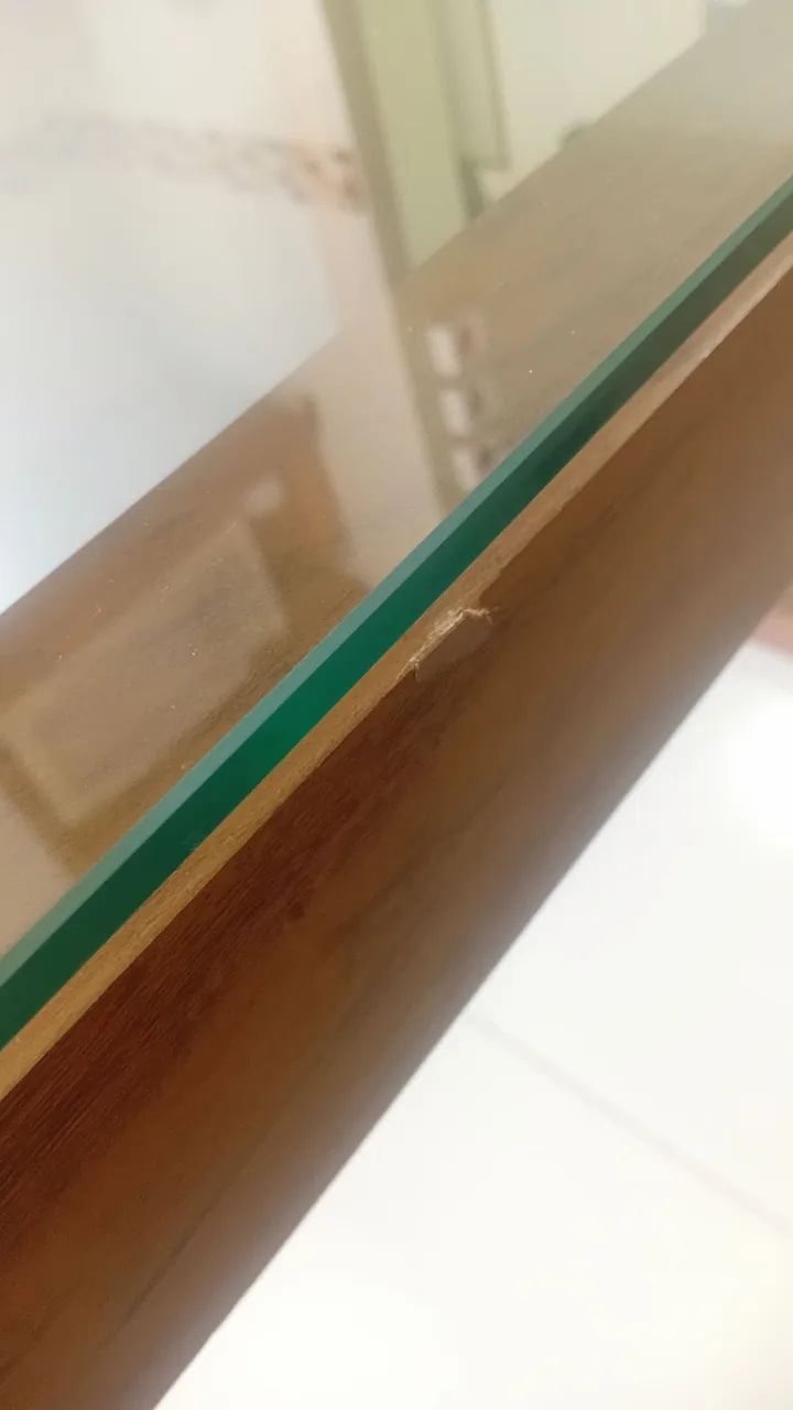 Vendo mesa com 4 cadeiras - Foto 3