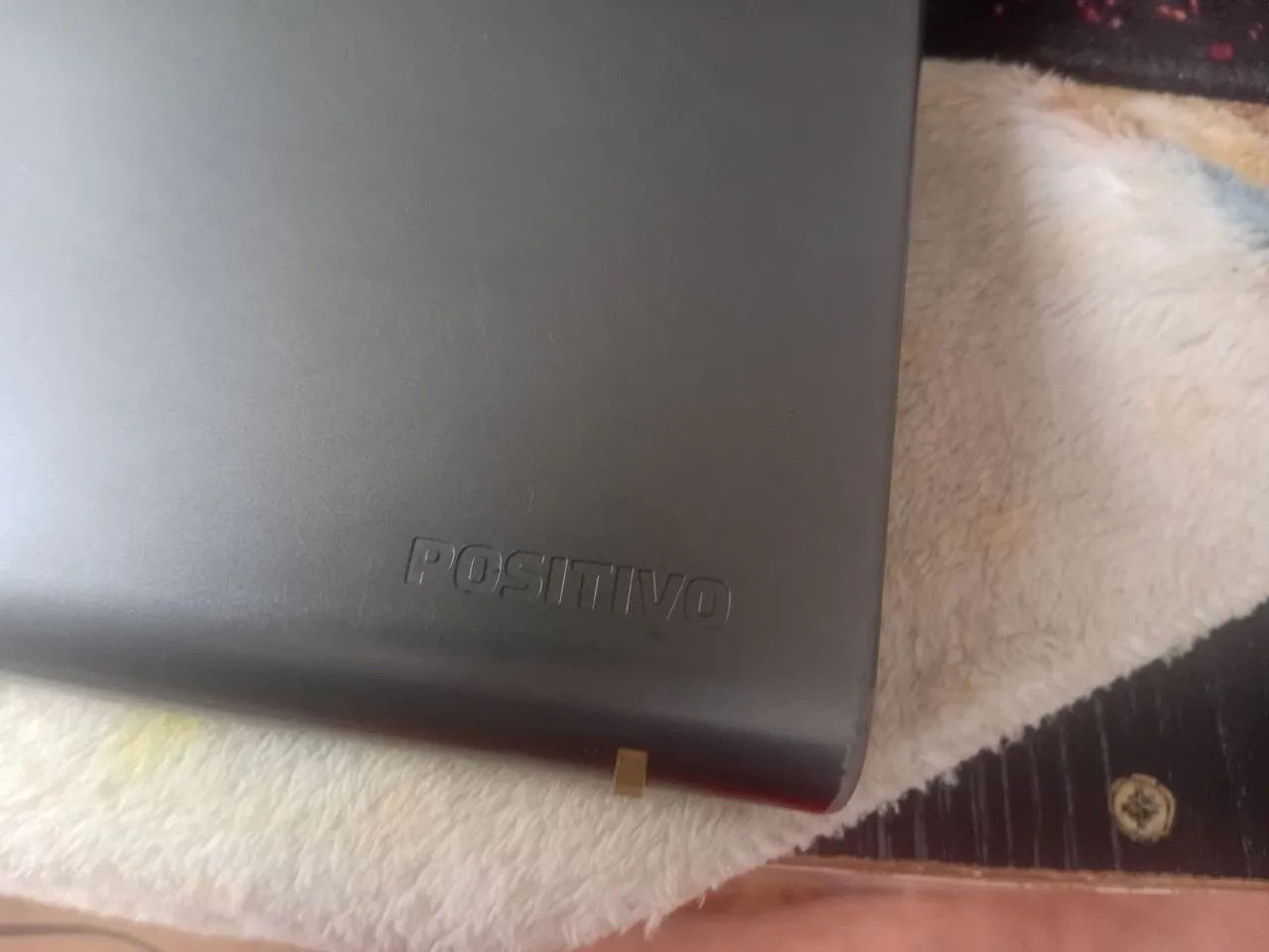 Notebook da lenovo com (defeito na tela) - Foto 4