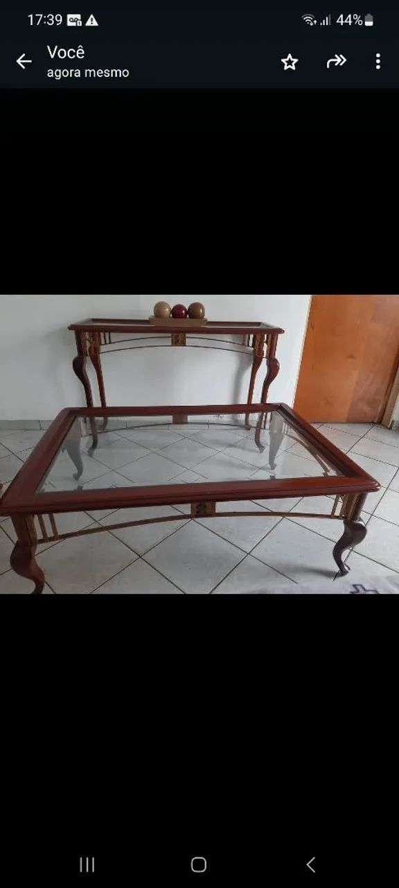 Mesa de centro e aparador 