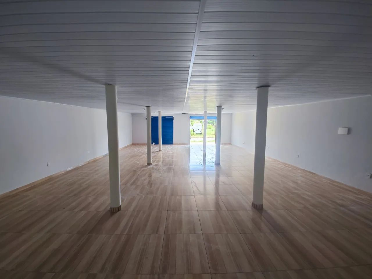 ALUGA-SE LOJA COMERCIAL - 120 m² - 307 DE SANTA MARIA/DF