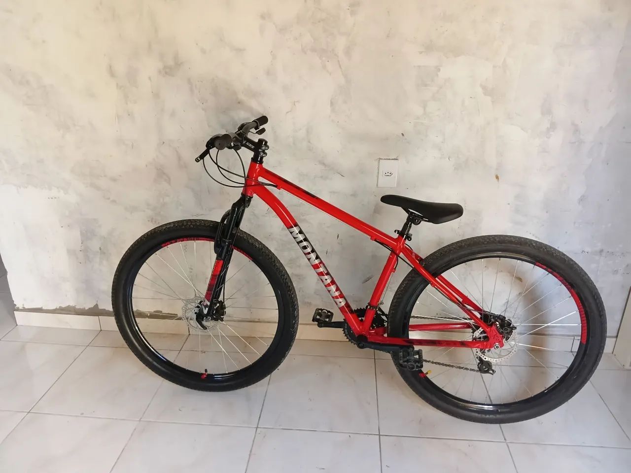 Vendo bicicleta aro 29 montana  - Foto 2