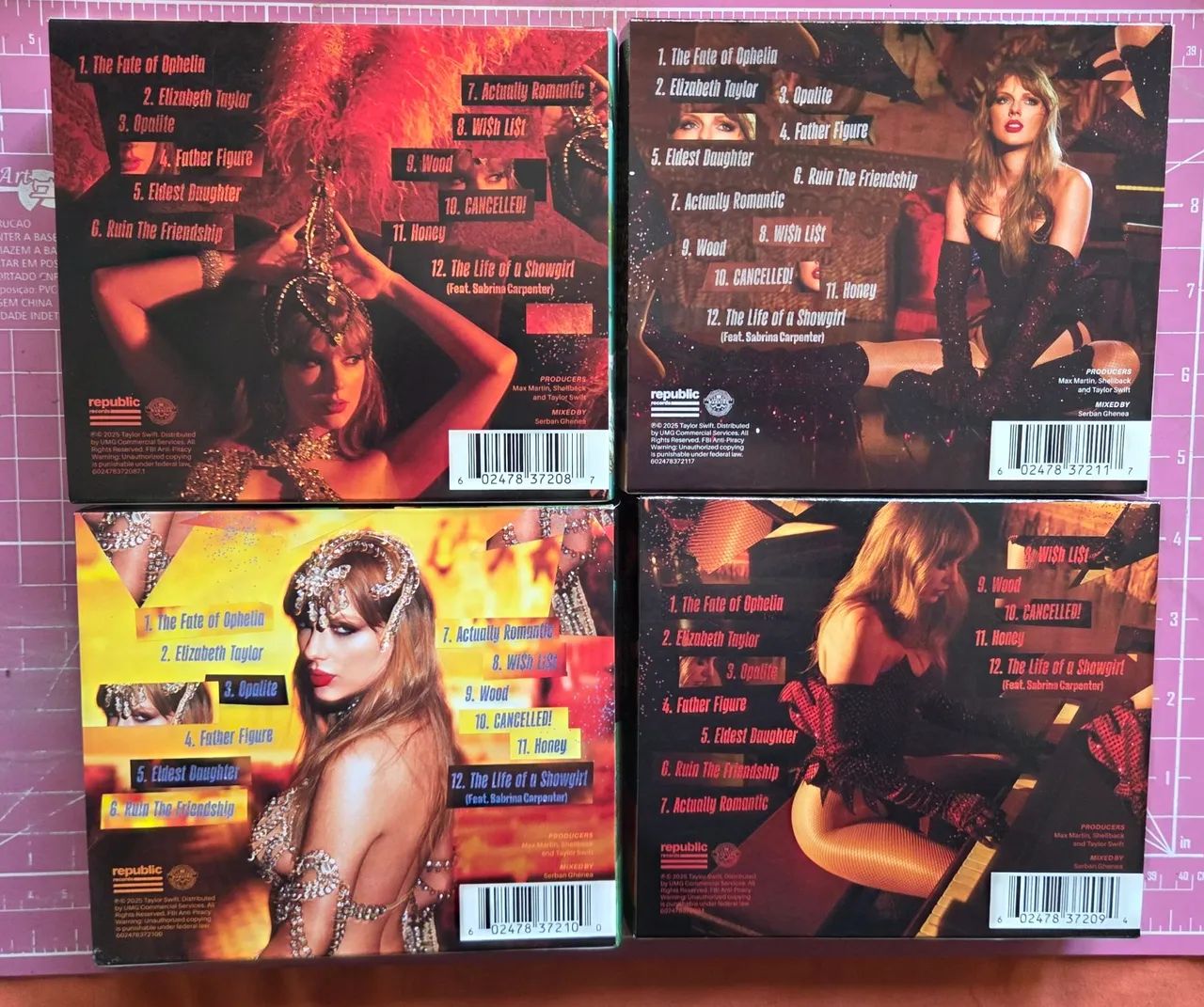 Set 4 CDs deluxe The life of a showgirl Taylor Swift - CDs, DVDs